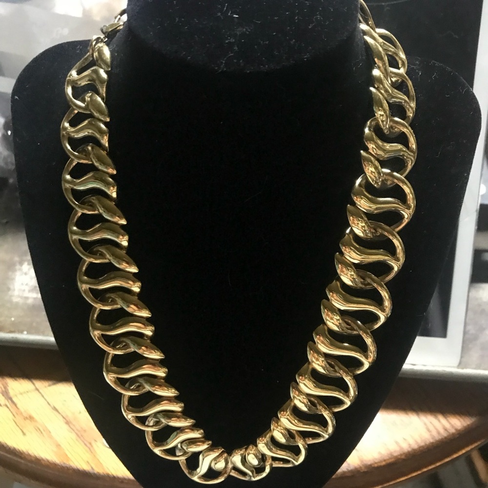 Gold Tone Large Oval Link Necklace